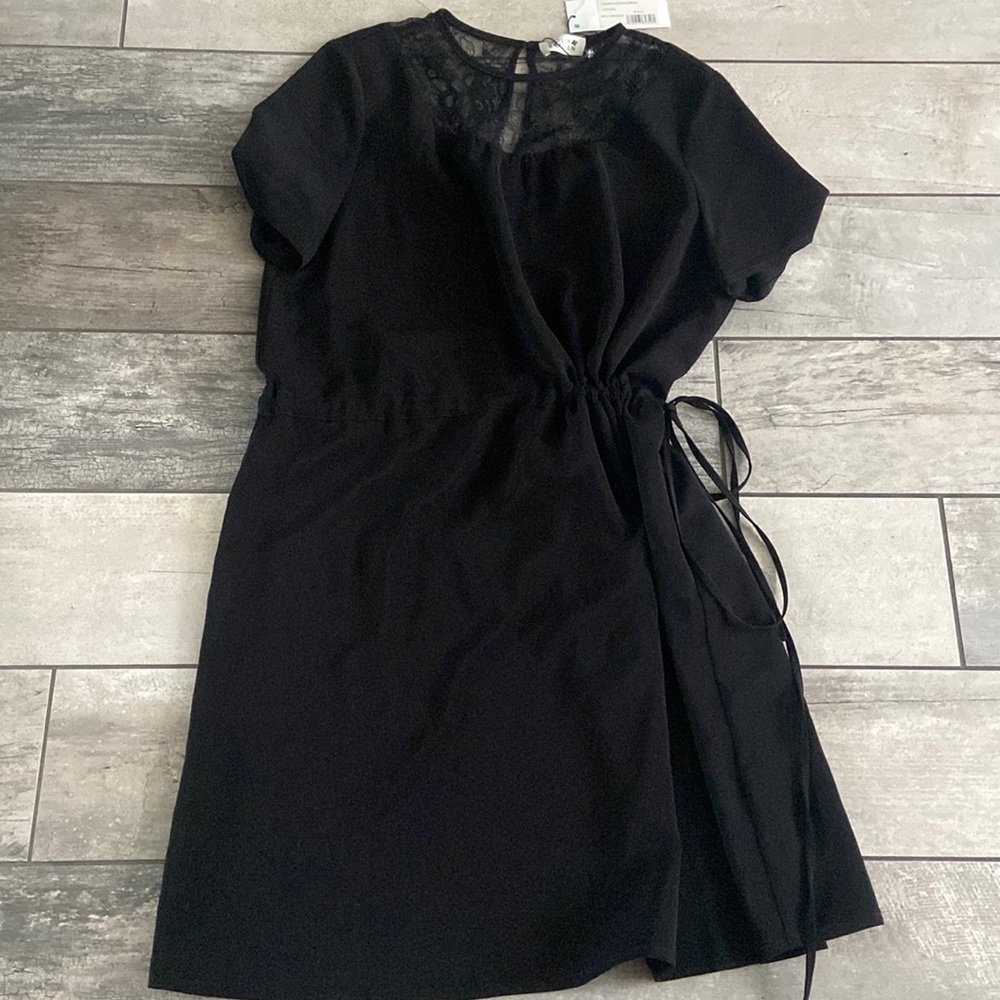 Molly Bracken NWT LBD 😍